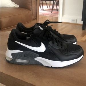 Nike Air Max Women’s Sneaker